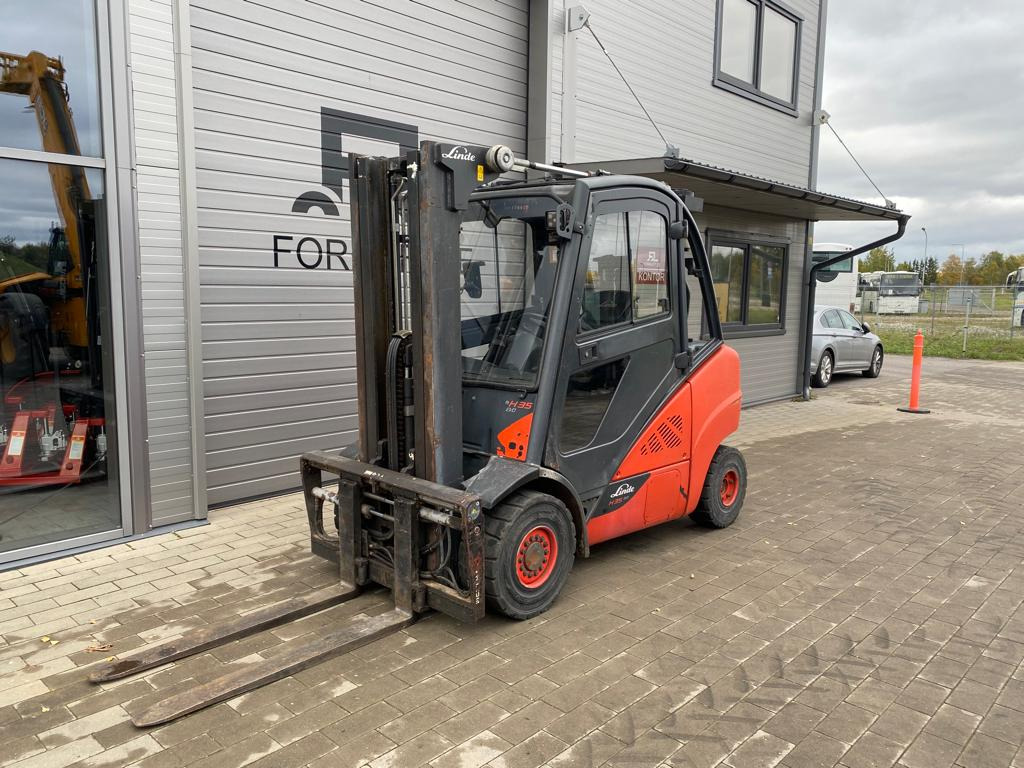 Linde H35D - Xe nâng diesel: hình 1 Linde H35D - Xe nâng diesel: hình 1