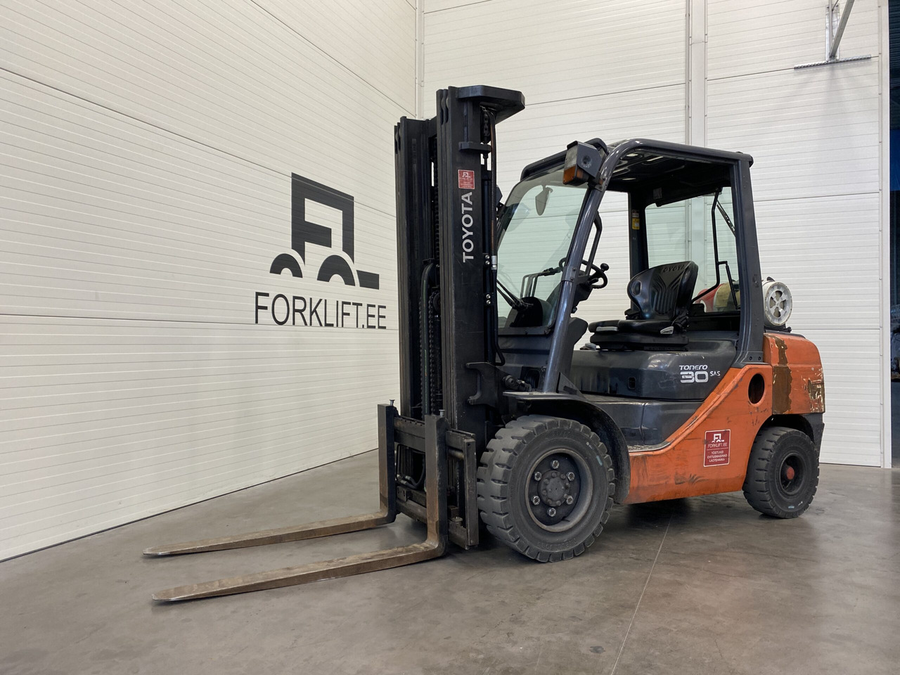 Toyota 02-8FGF30 - Xe nâng gas: hình 1 Toyota 02-8FGF30 - Xe nâng gas: hình 1