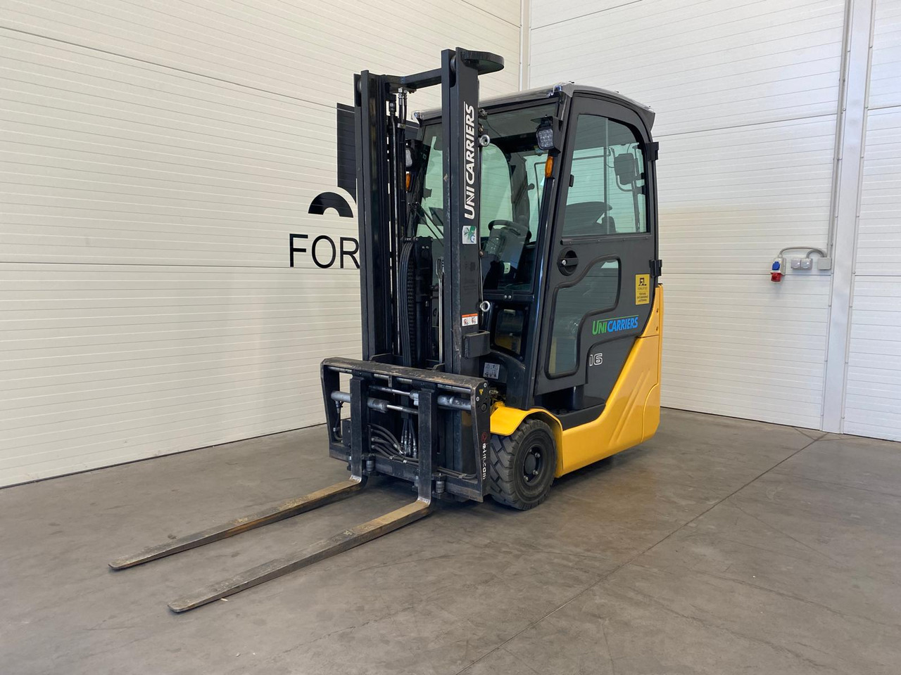 Unicarriers A2N1L16Q - Xe nâng điện: hình 1 Unicarriers A2N1L16Q - Xe nâng điện: hình 1
