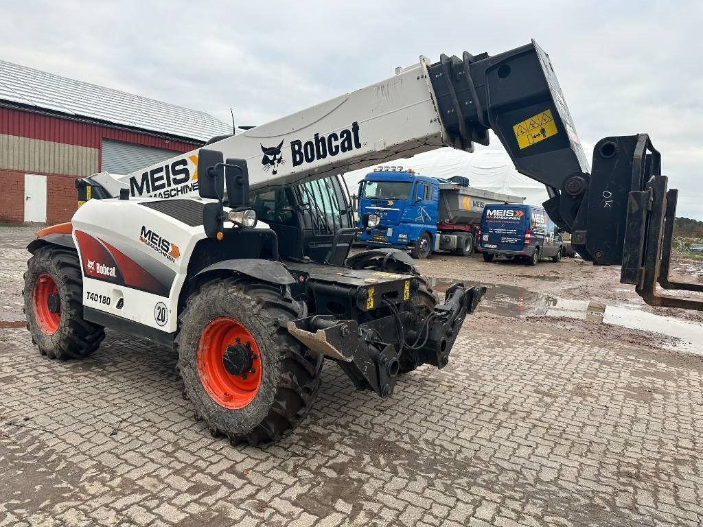 Bobcat T 40180 3B - Xe nhấc hình viễn vọng kính: hình 1 Bobcat T 40180 3B - Xe nhấc hình viễn vọng kính: hình 1