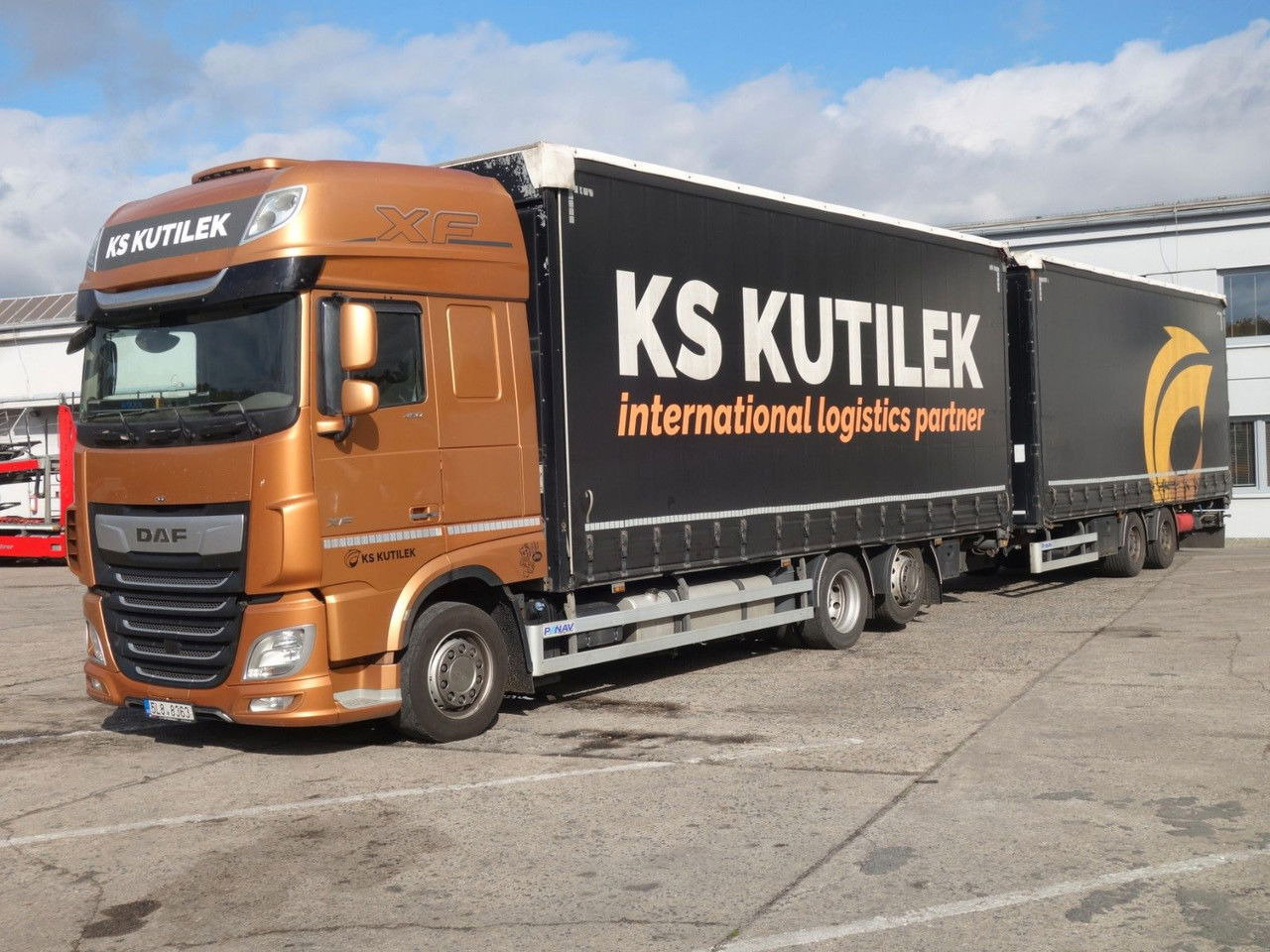 DAF XF 480 SSC, 120 cbm, Durchfahren - Xe tải thùng mui bạt: hình 1 DAF XF 480 SSC, 120 cbm, Durchfahren - Xe tải thùng mui bạt: hình 1