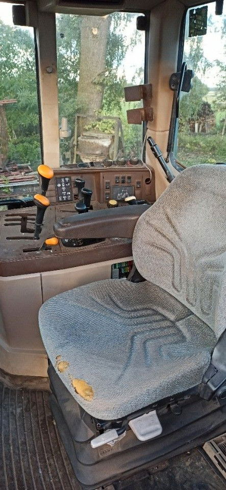 John Deere 6910 - Máy cày: hình 5 John Deere 6910 - Máy cày: hình 5