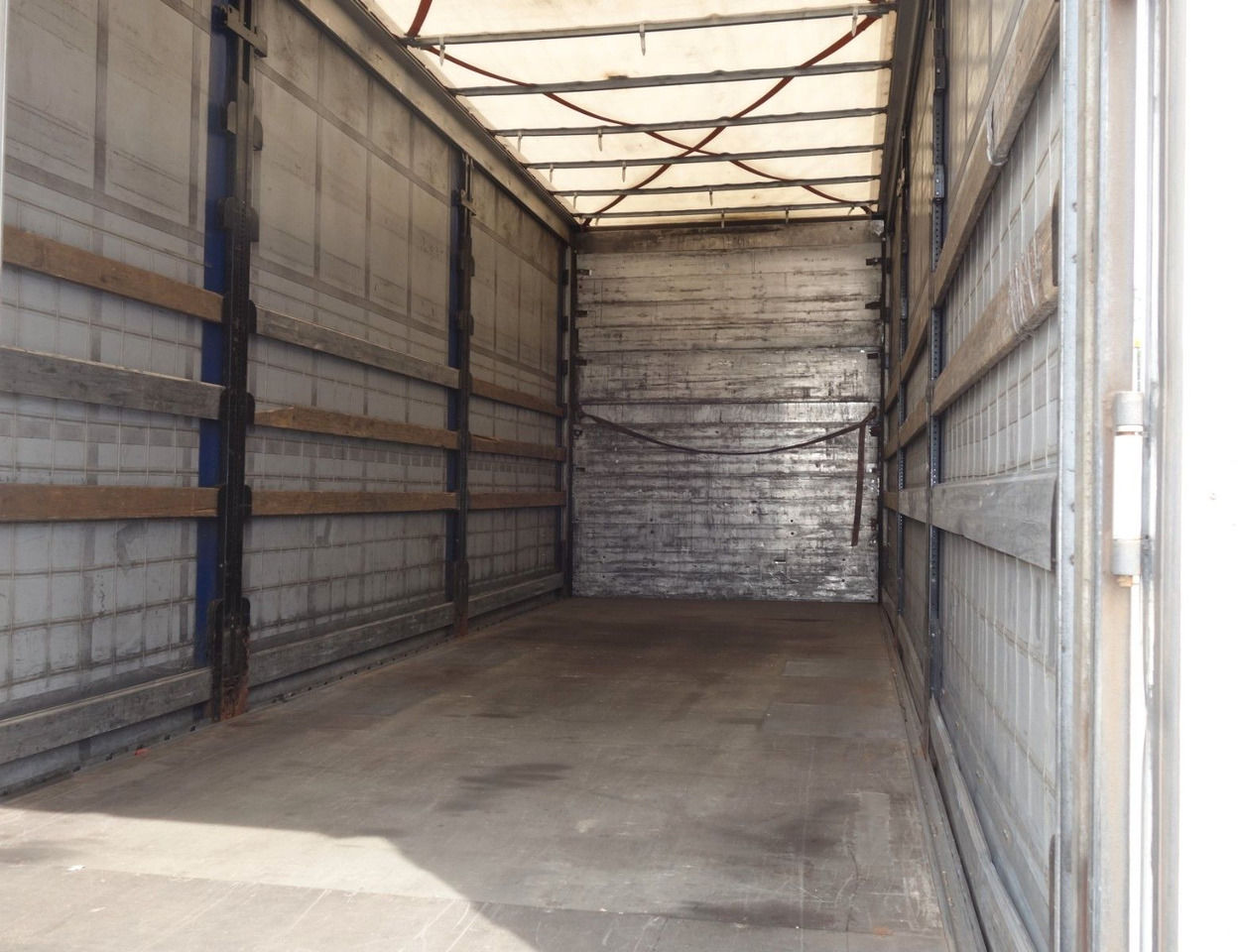 Renault T520 6x2 + trailer, 120m3, 2x Liftachse - Xe tải thùng mui bạt: hình 5 Renault T520 6x2 + trailer, 120m3, 2x Liftachse - Xe tải thùng mui bạt: hình 5