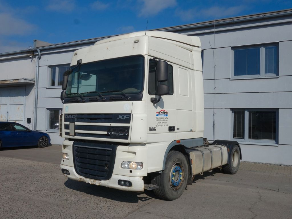 DAF XF 460 SC Standard Hydraulik - Xe đầu kéo: hình 1 DAF XF 460 SC Standard Hydraulik - Xe đầu kéo: hình 1