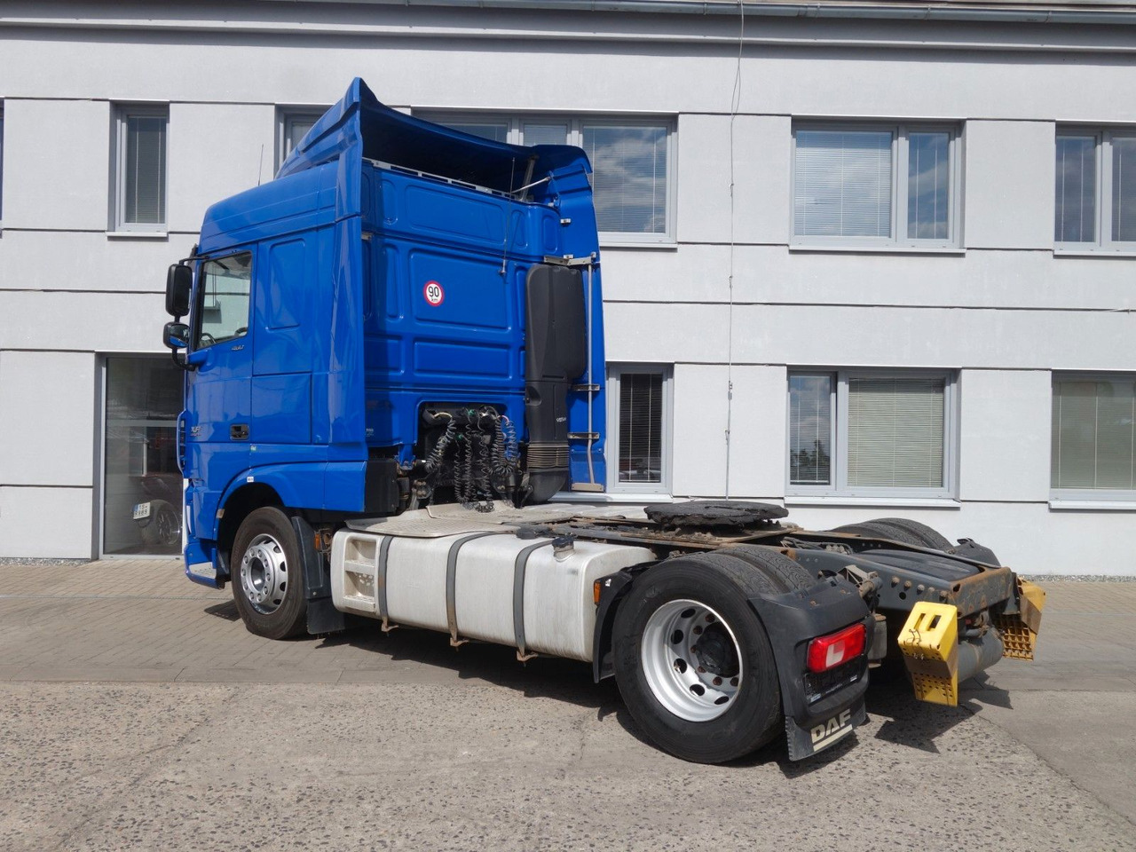 DAF XF 460 SC Standard - Xe đầu kéo: hình 4 DAF XF 460 SC Standard - Xe đầu kéo: hình 4