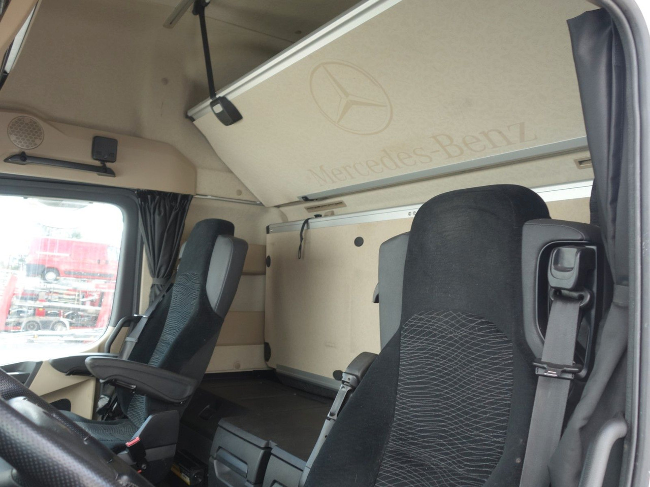 Xe đầu kéo Mercedes-Benz Actros 1848 LSNRL Giga Space, Xenon, Cam: hình 10
