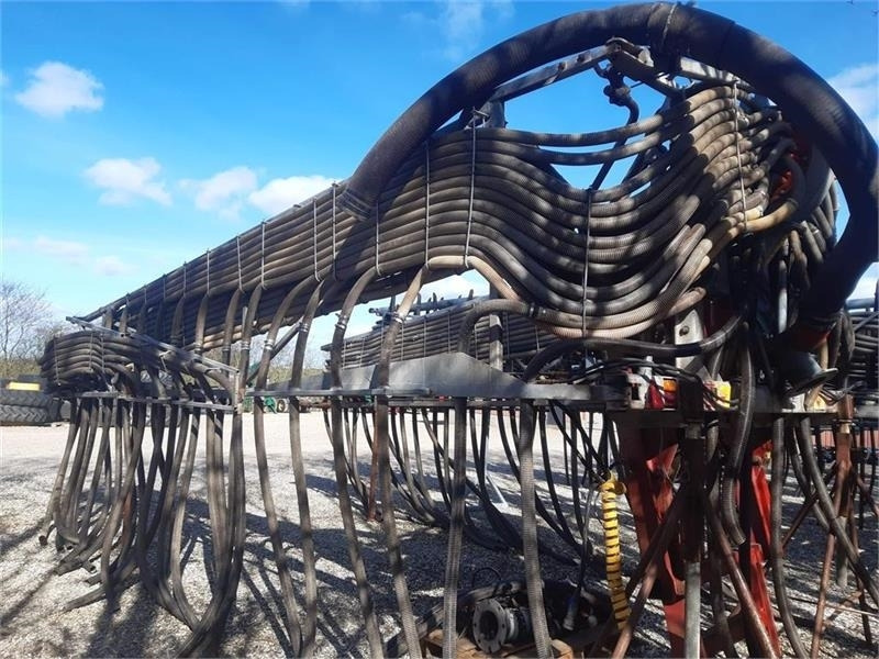 Harsø 24m slæbeslangebom 16-20-24 m 1 fordeler - Máy rải phân dạng lỏng: hình 3 Harsø 24m slæbeslangebom 16-20-24 m 1 fordeler - Máy rải phân dạng lỏng: hình 3