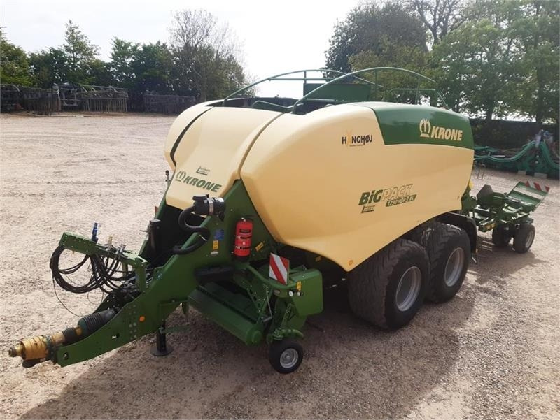 Krone Big Pack 1290 HDP II XC m. Balecollect 1230 - Máy đóng kiện vuông: hình 1 Krone Big Pack 1290 HDP II XC m. Balecollect 1230 - Máy đóng kiện vuông: hình 1