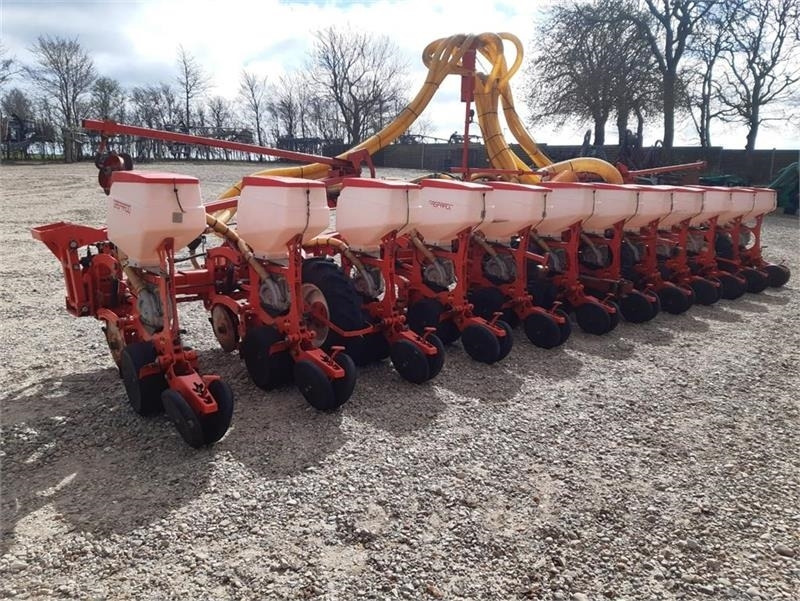 Maschio Gaspardo Manta XL 12 rk med PA1 fronttank - Máy gieo hạt: hình 2 Maschio Gaspardo Manta XL 12 rk med PA1 fronttank - Máy gieo hạt: hình 2
