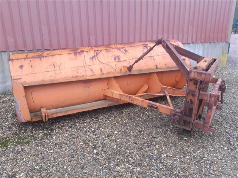 Scantruck - Cày tuyết cho Máy móc nông nghiệp: hình 2 Scantruck - Cày tuyết cho Máy móc nông nghiệp: hình 2