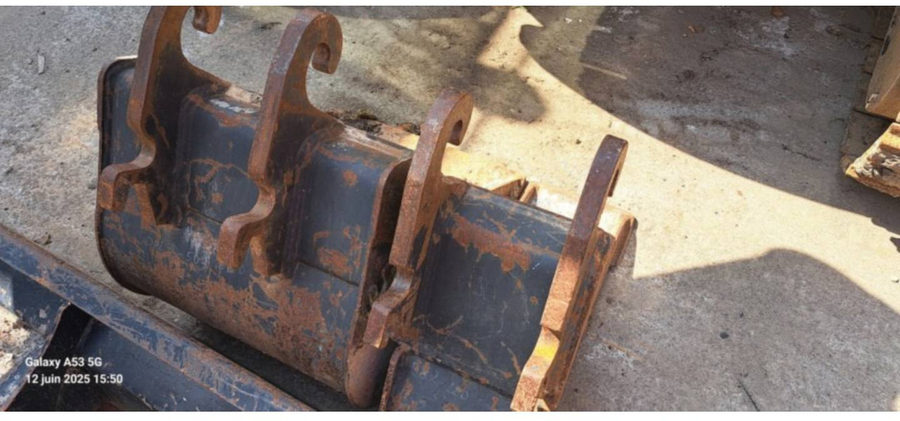 Máy xúc bánh xích CAT 303.5E2CR: hình 24