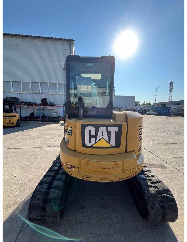 CAT 305.5E2CR - Máy xúc bánh xích: hình 3 CAT 305.5E2CR - Máy xúc bánh xích: hình 3