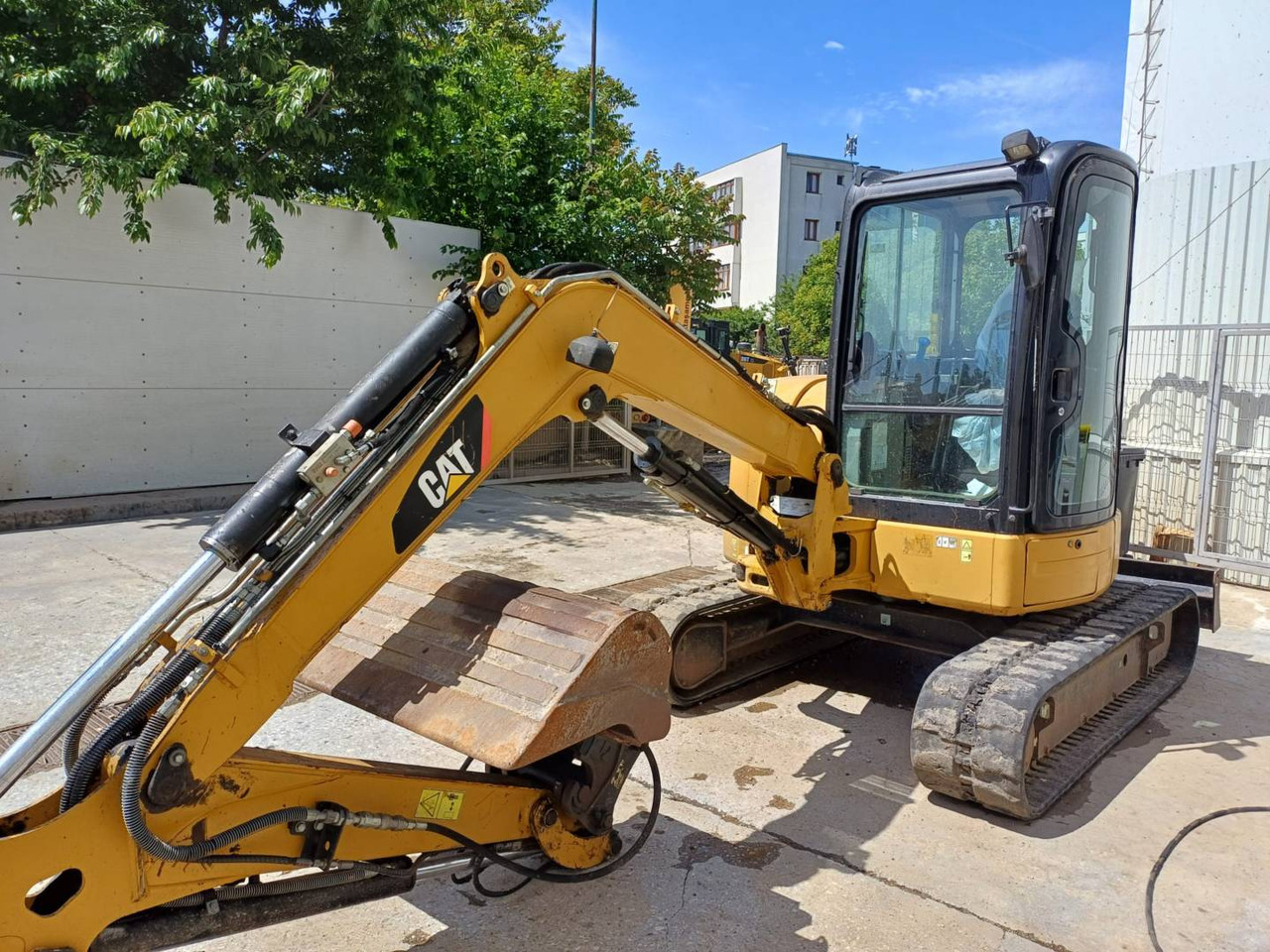 CAT 305.5ECR - Máy xúc bánh xích: hình 1 CAT 305.5ECR - Máy xúc bánh xích: hình 1