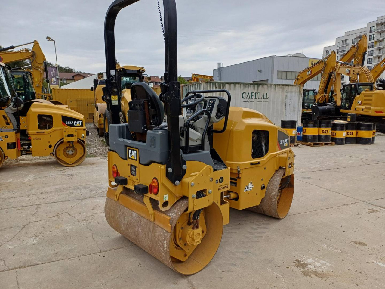 CAT CB2.7LRC - Máy lăn đường: hình 3 CAT CB2.7LRC - Máy lăn đường: hình 3