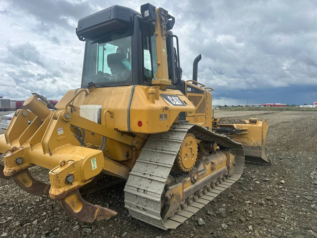 CAT D6NXL - Máy ủi: hình 3 CAT D6NXL - Máy ủi: hình 3