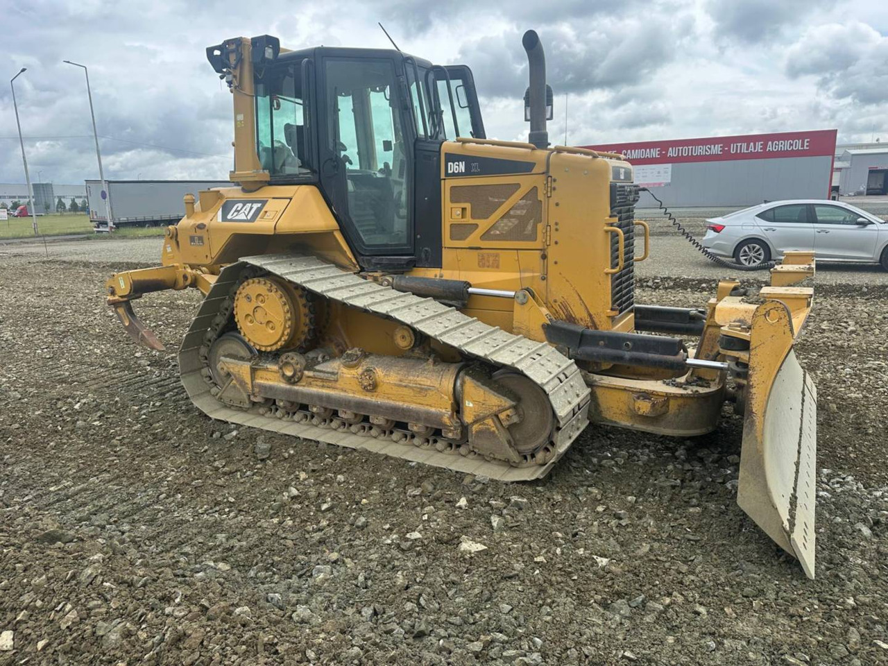 CAT D6NXL - Máy ủi: hình 2 CAT D6NXL - Máy ủi: hình 2
