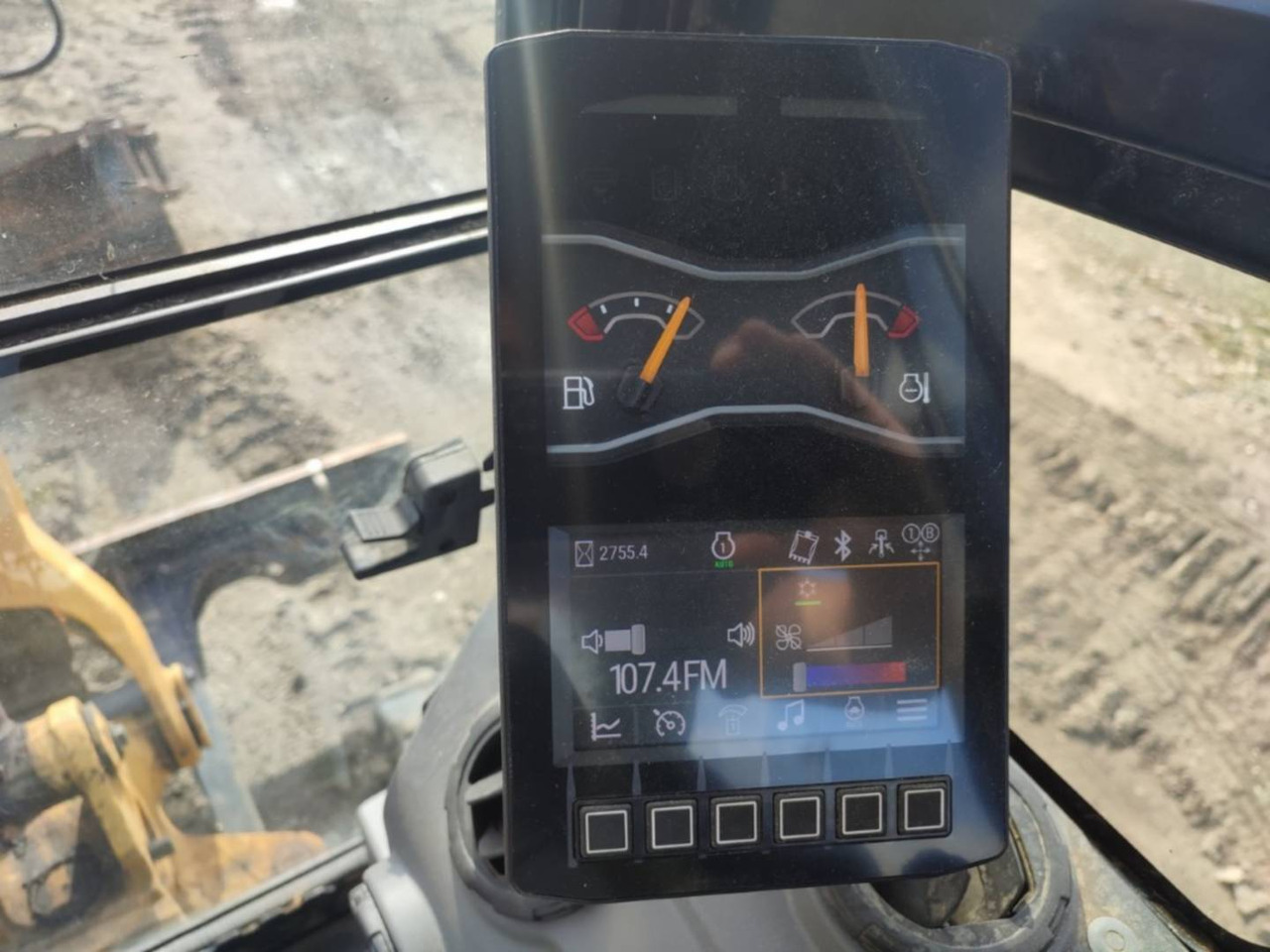 CAT 301.8 - Máy xúc bánh xích: hình 2 CAT 301.8 - Máy xúc bánh xích: hình 2