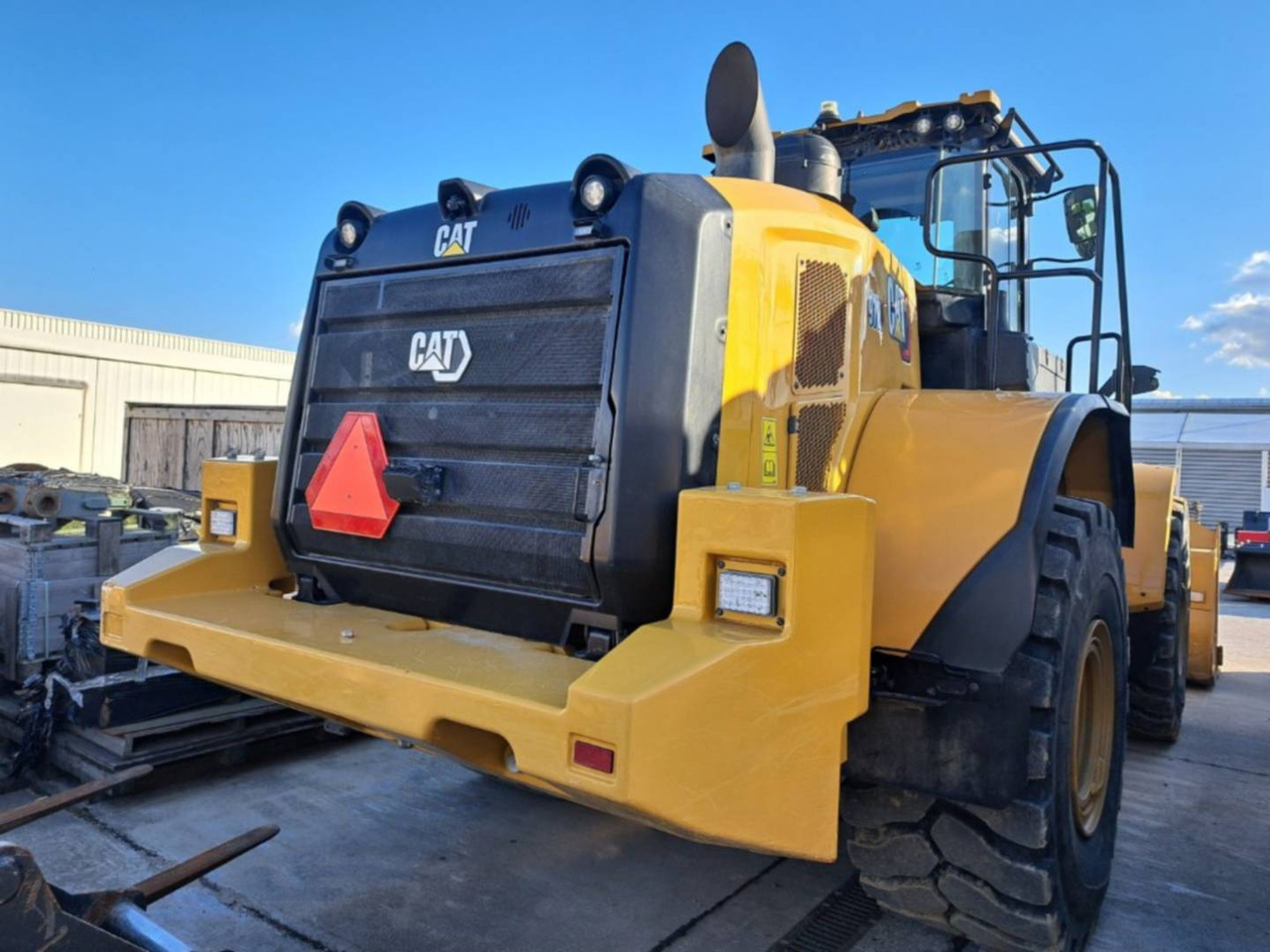 CAT 972 - Máy xúc lật bánh lốp: hình 3 CAT 972 - Máy xúc lật bánh lốp: hình 3