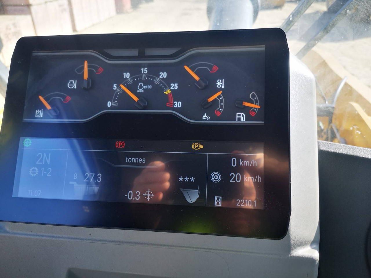 CAT 972 - Máy xúc lật bánh lốp: hình 5 CAT 972 - Máy xúc lật bánh lốp: hình 5