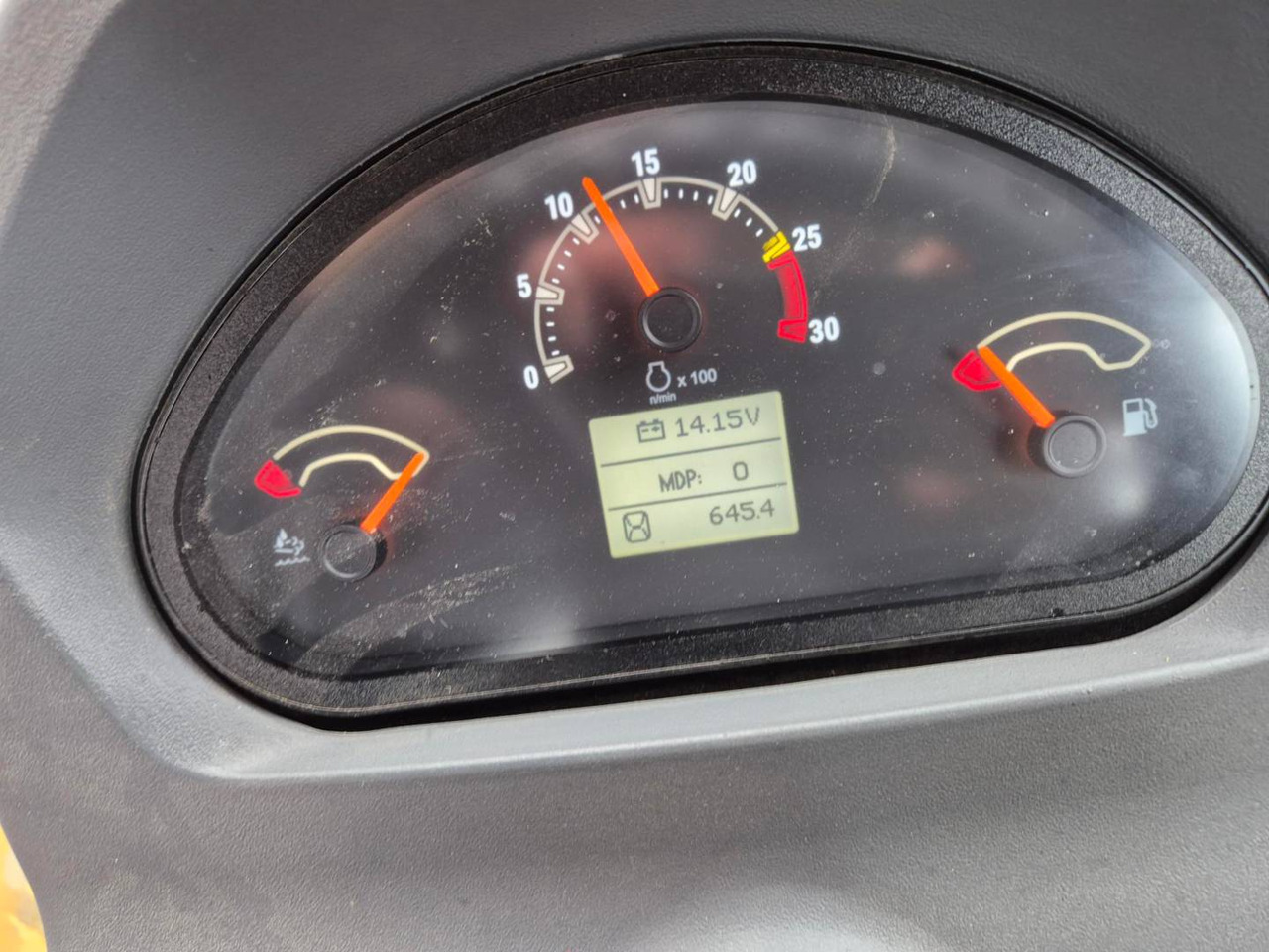 CAT CS12GC - Máy đầm: hình 5 CAT CS12GC - Máy đầm: hình 5