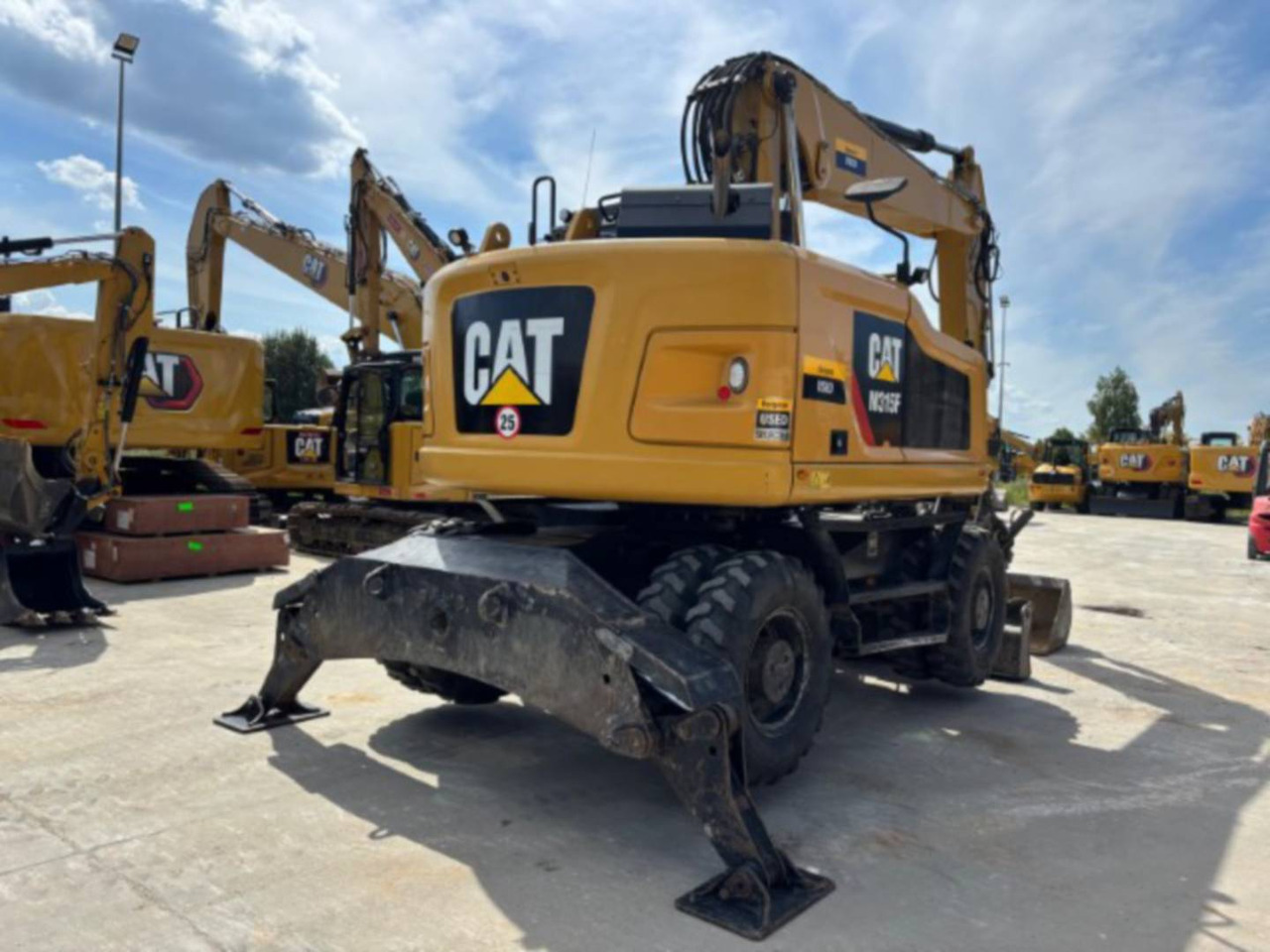 CAT M315F - Máy xúc bánh lốp: hình 3 CAT M315F - Máy xúc bánh lốp: hình 3