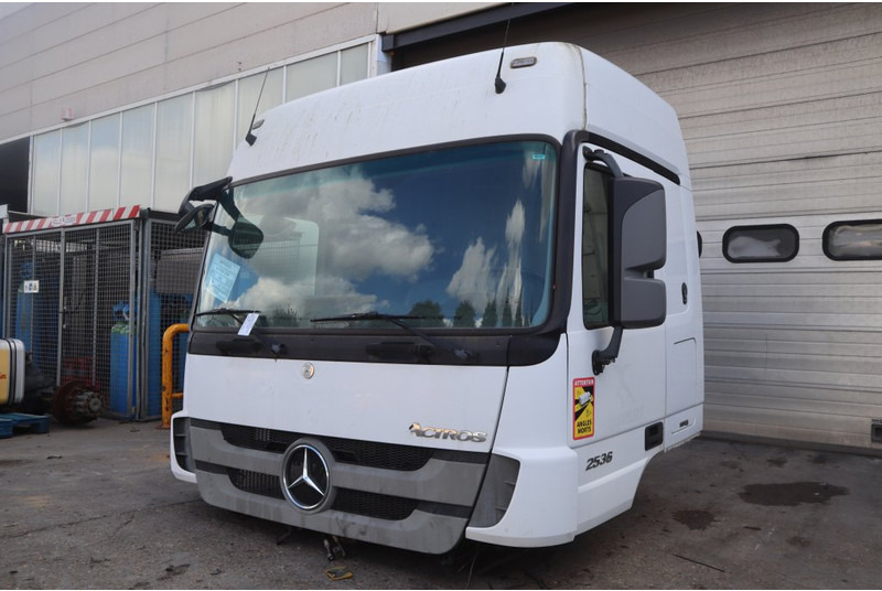 Mercedes-Benz ACTROS F04 MP3 - Cabin và nội thất cho Xe tải: hình 2 Mercedes-Benz ACTROS F04 MP3 - Cabin và nội thất cho Xe tải: hình 2