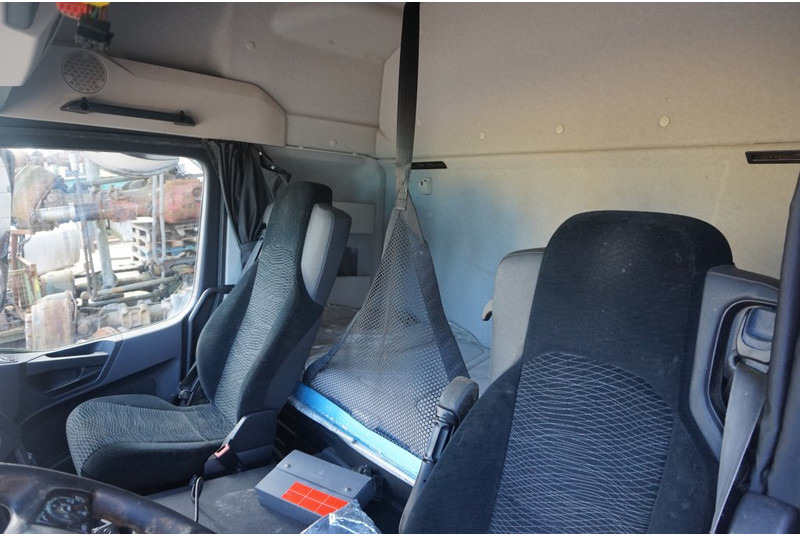 Cabin và nội thất cho Xe tải Mercedes-Benz L-STREAMSPACE 2.3MM 320 TUNNEL: hình 8