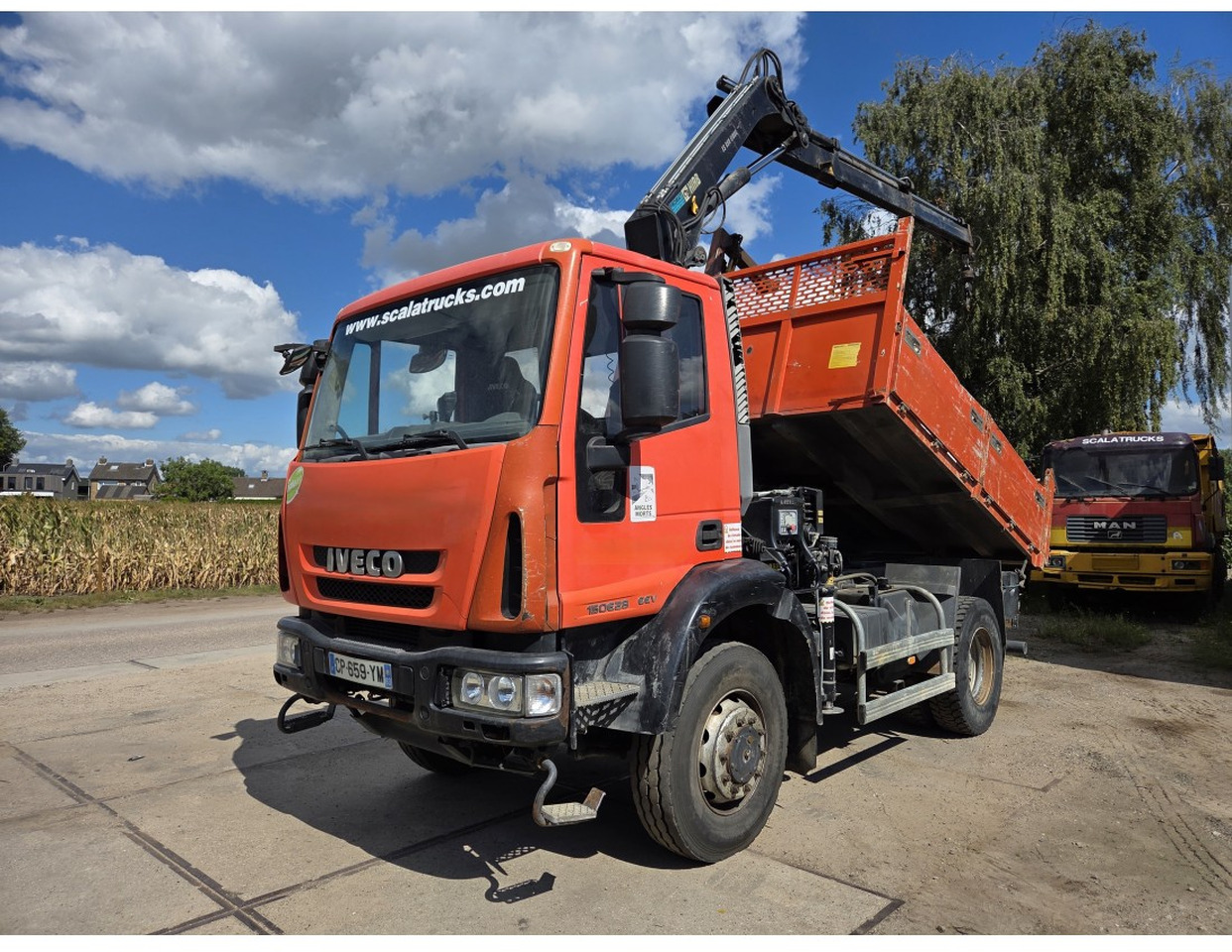 IVECO EUROCARGO 150E28 4X4 TIPPER CRANE HIAB 099 ES-2 - Xe ben, Xe cẩu tự hành: hình 1 IVECO EUROCARGO 150E28 4X4 TIPPER CRANE HIAB 099 ES-2 - Xe ben, Xe cẩu tự hành: hình 1