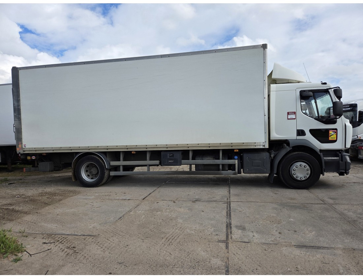 Renault D 280 4X2 Box truck Spring Air suspension Loading Lift Dhollandia - Xe tải hộp: hình 5 Renault D 280 4X2 Box truck Spring Air suspension Loading Lift Dhollandia - Xe tải hộp: hình 5