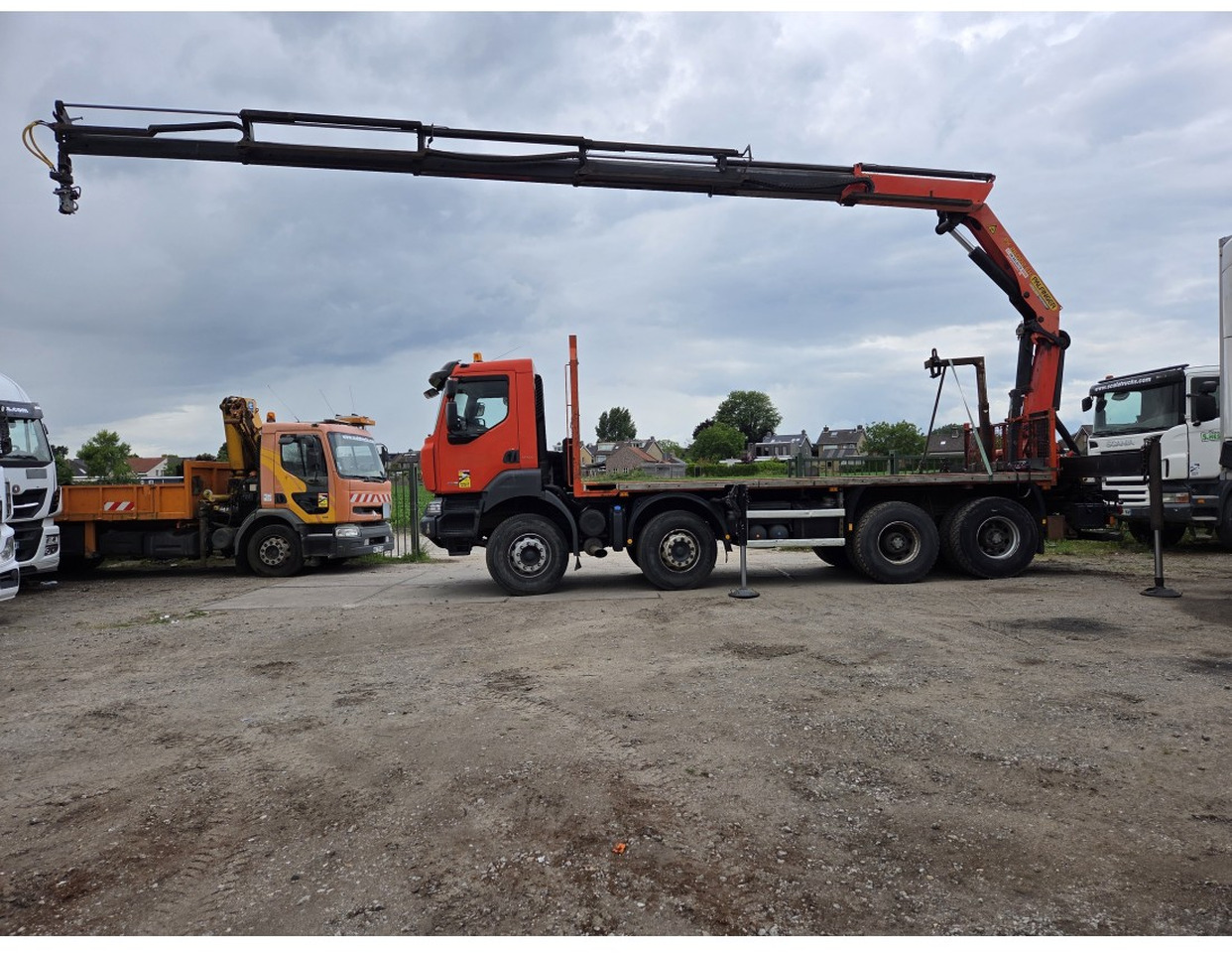 Renault Kerax 430 8X4 Flatbed Crane Palfinger PK26002EH 26 ton 5 Extensions *Retarder - Xe tải thùng lửng/ Phẳng, Xe cẩu tự hành: hình 3 Renault Kerax 430 8X4 Flatbed Crane Palfinger PK26002EH 26 ton 5 Extensions *Retarder - Xe tải thùng lửng/ Phẳng, Xe cẩu tự hành: hình 3