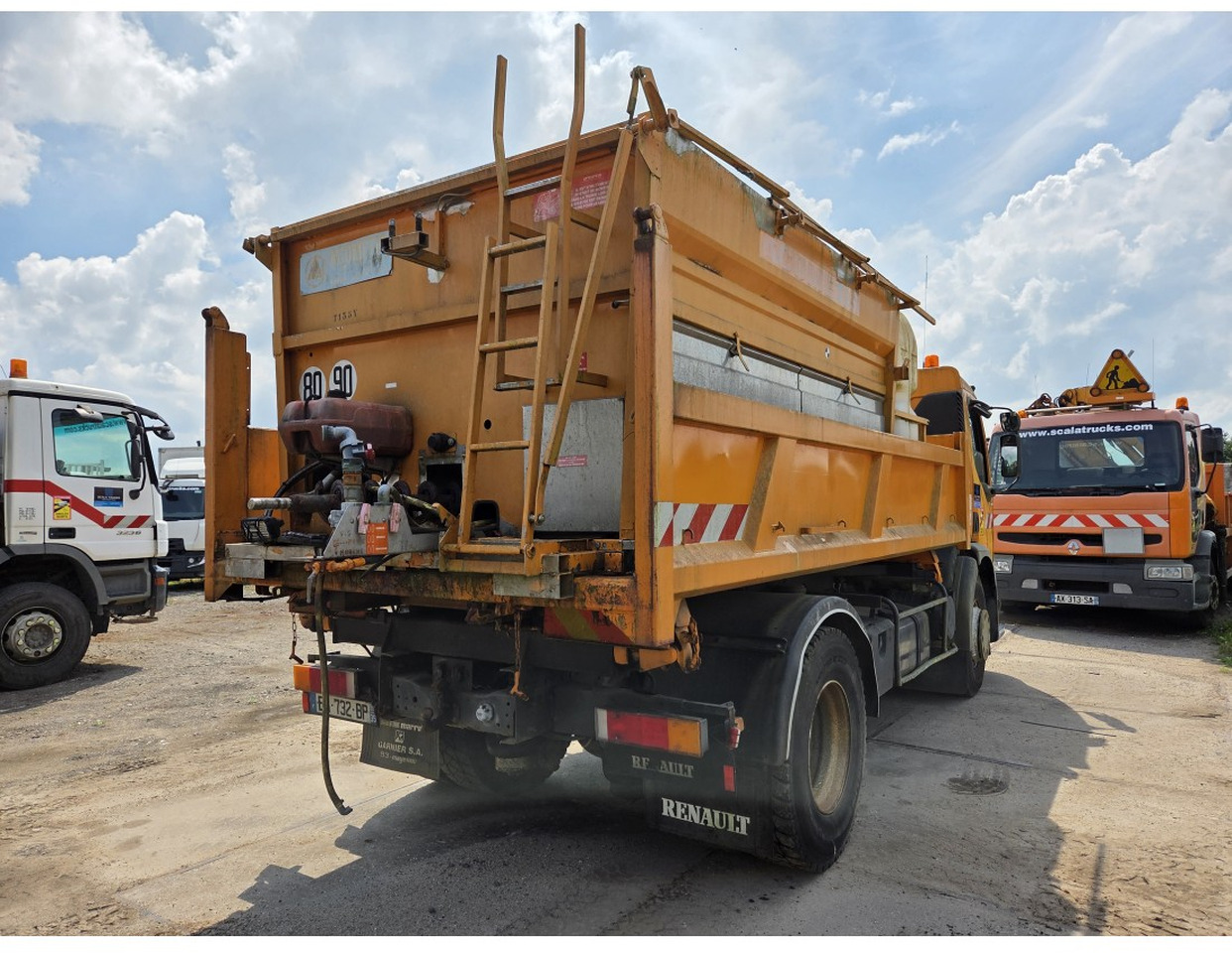 Renault Premium 300 4x2 Tipper Gritter Manual Gearbox Mechanical pump Pomp - Xe ben: hình 2 Renault Premium 300 4x2 Tipper Gritter Manual Gearbox Mechanical pump Pomp - Xe ben: hình 2
