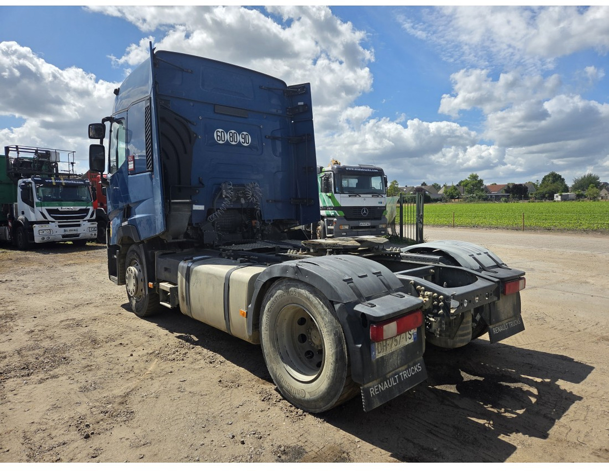 Renault T 460 4X2 Tractor Unit Retarder Hydraulic - Xe đầu kéo: hình 3 Renault T 460 4X2 Tractor Unit Retarder Hydraulic - Xe đầu kéo: hình 3