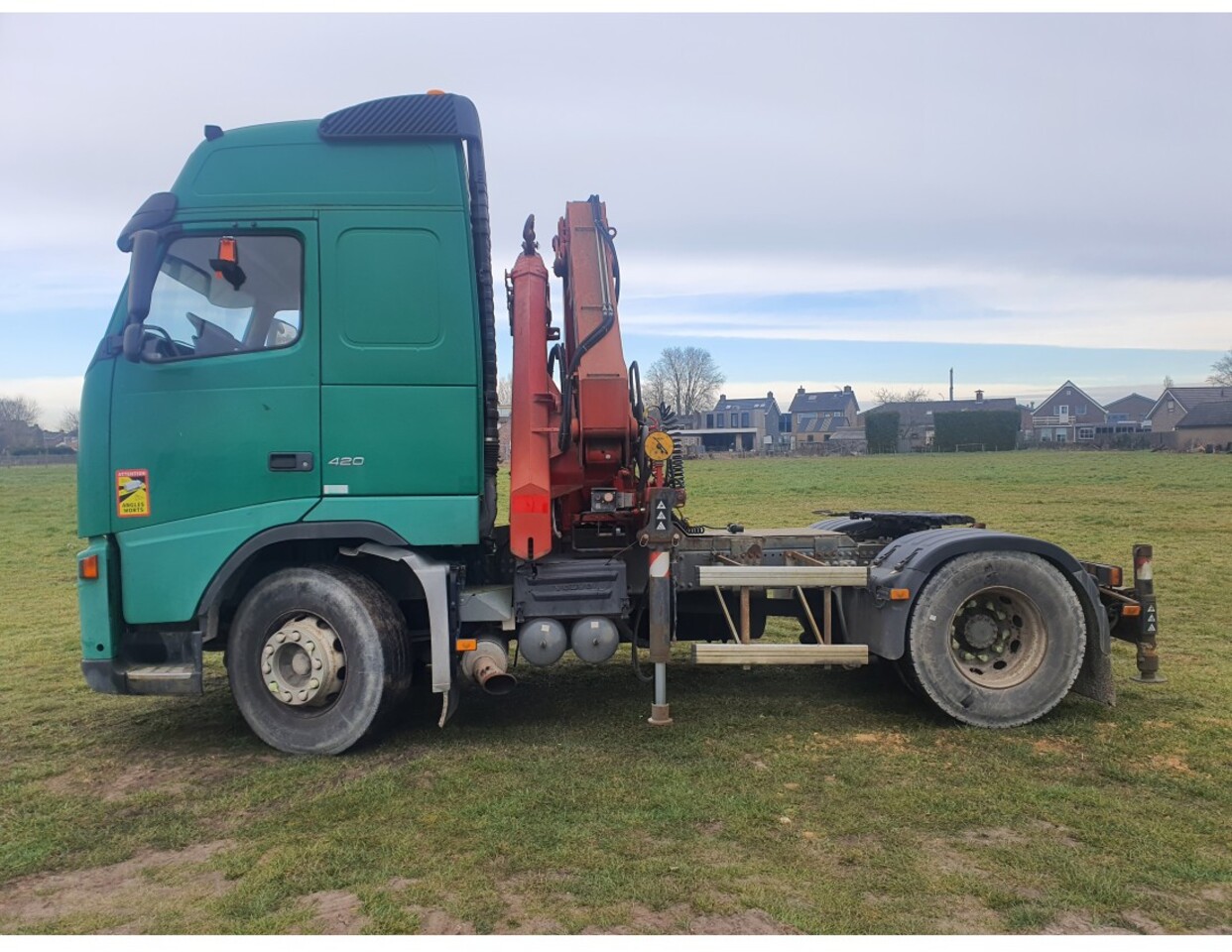 VOLVO FH 420 4X2 EURO 3 CRANE EFFER 25T 13M REMOTE CONTROL MANUAL RETARDER - Xe đầu kéo: hình 3 VOLVO FH 420 4X2 EURO 3 CRANE EFFER 25T 13M REMOTE CONTROL MANUAL RETARDER - Xe đầu kéo: hình 3