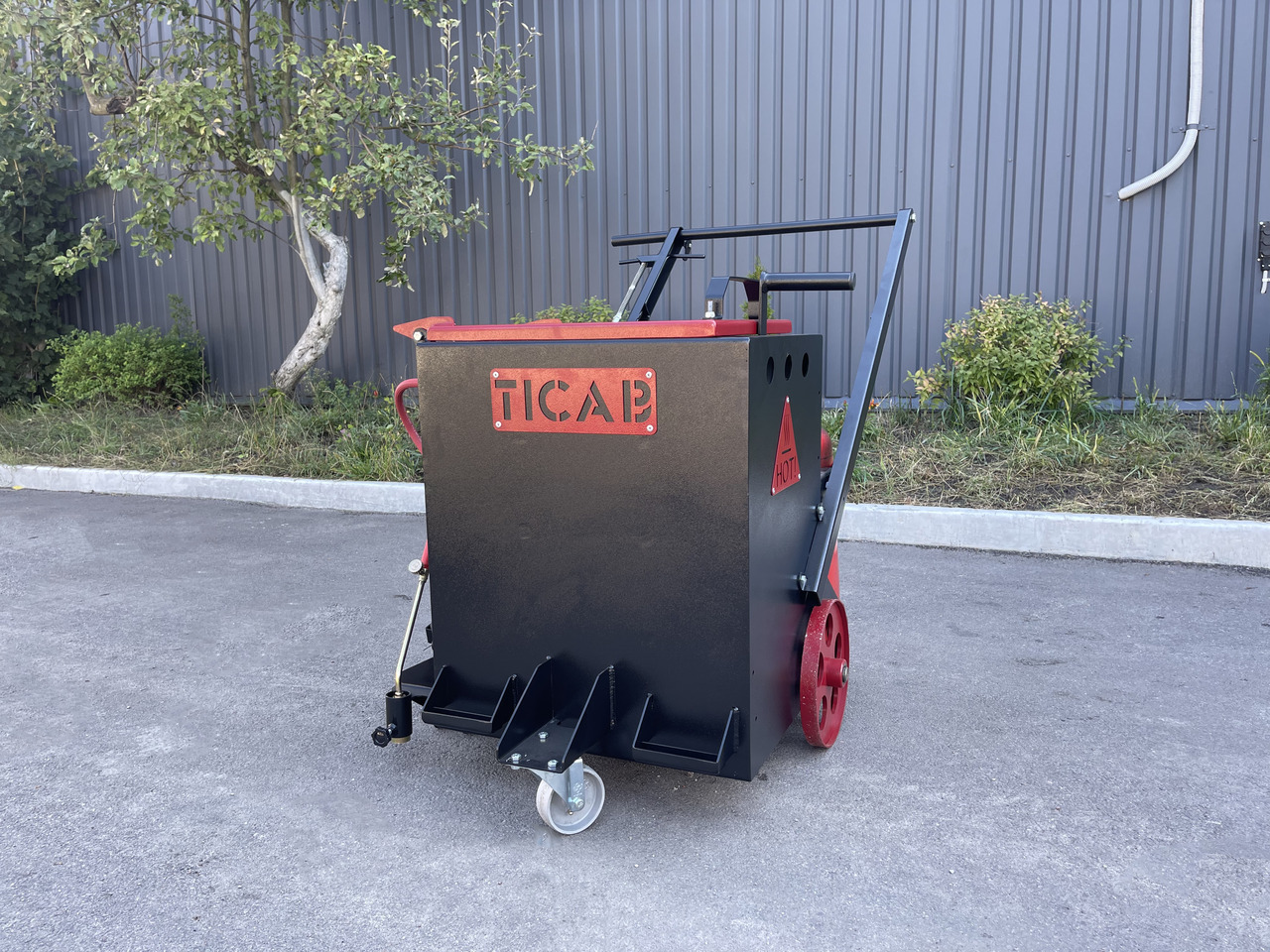 TICAB Mini Crack Sealing Machine , Hand Push Crack Fill Machine, Manufacturer, - Máy phun nhựa đường: hình 1 TICAB Mini Crack Sealing Machine , Hand Push Crack Fill Machine, Manufacturer, - Máy phun nhựa đường: hình 1