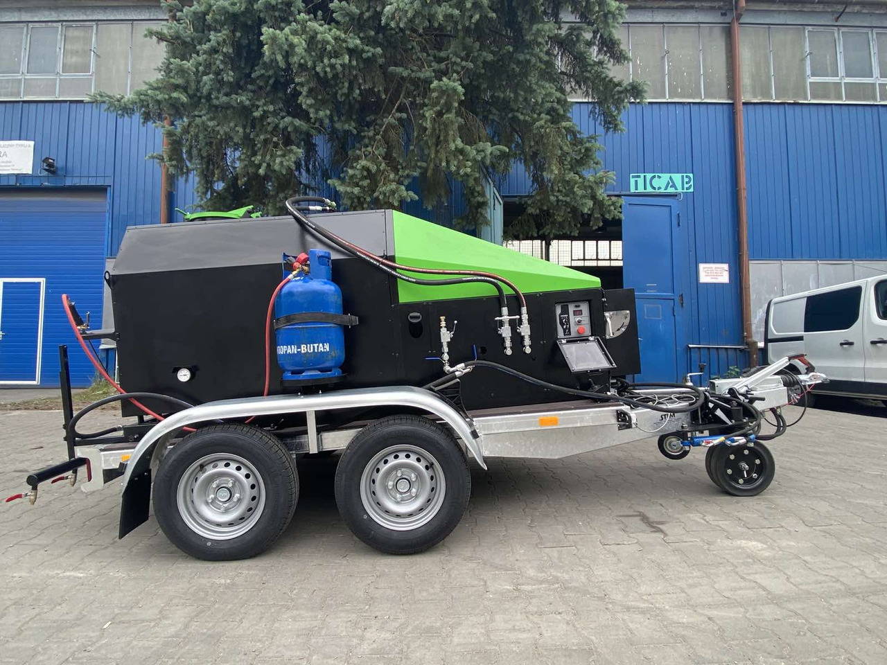 TICAB SelfPropelled Bitumen Emulsion Sprayer,1000L,Manufacturer - Máy phun nhựa đường: hình 1 TICAB SelfPropelled Bitumen Emulsion Sprayer,1000L,Manufacturer - Máy phun nhựa đường: hình 1