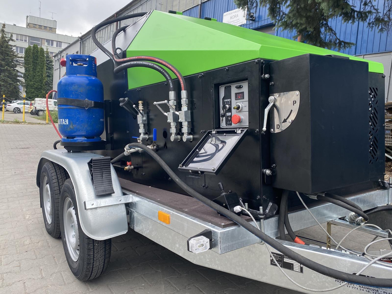 TICAB SelfPropelled Bitumen Emulsion Sprayer,1000L,Manufacturer - Máy phun nhựa đường: hình 2 TICAB SelfPropelled Bitumen Emulsion Sprayer,1000L,Manufacturer - Máy phun nhựa đường: hình 2
