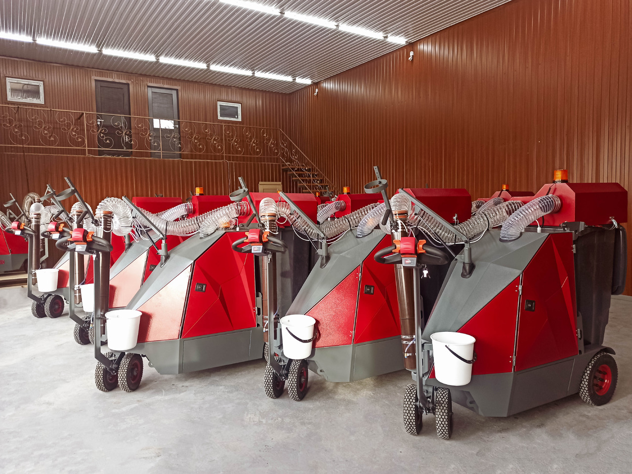ТІСАВ Street Vacuum Cleaner, Outdoor Vacuum Sweeper, Manufacturer, City Ant - Máy hút bụi công nghiệp: hình 4 ТІСАВ Street Vacuum Cleaner, Outdoor Vacuum Sweeper, Manufacturer, City Ant - Máy hút bụi công nghiệp: hình 4
