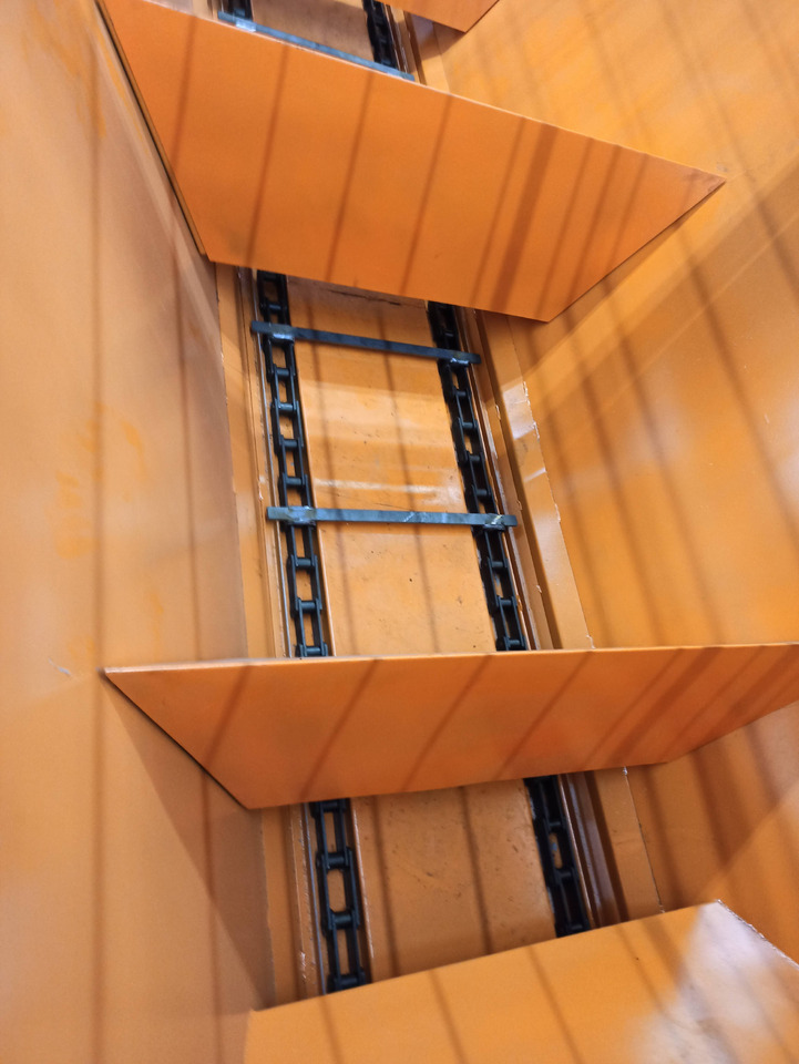 TICAB Sand and Salt Spreader,6/9mᵌ,9/12t of sand,Manufaсturer - Tiện ích/ Xe đặc dụng: hình 4 TICAB Sand and Salt Spreader,6/9mᵌ,9/12t of sand,Manufaсturer - Tiện ích/ Xe đặc dụng: hình 4