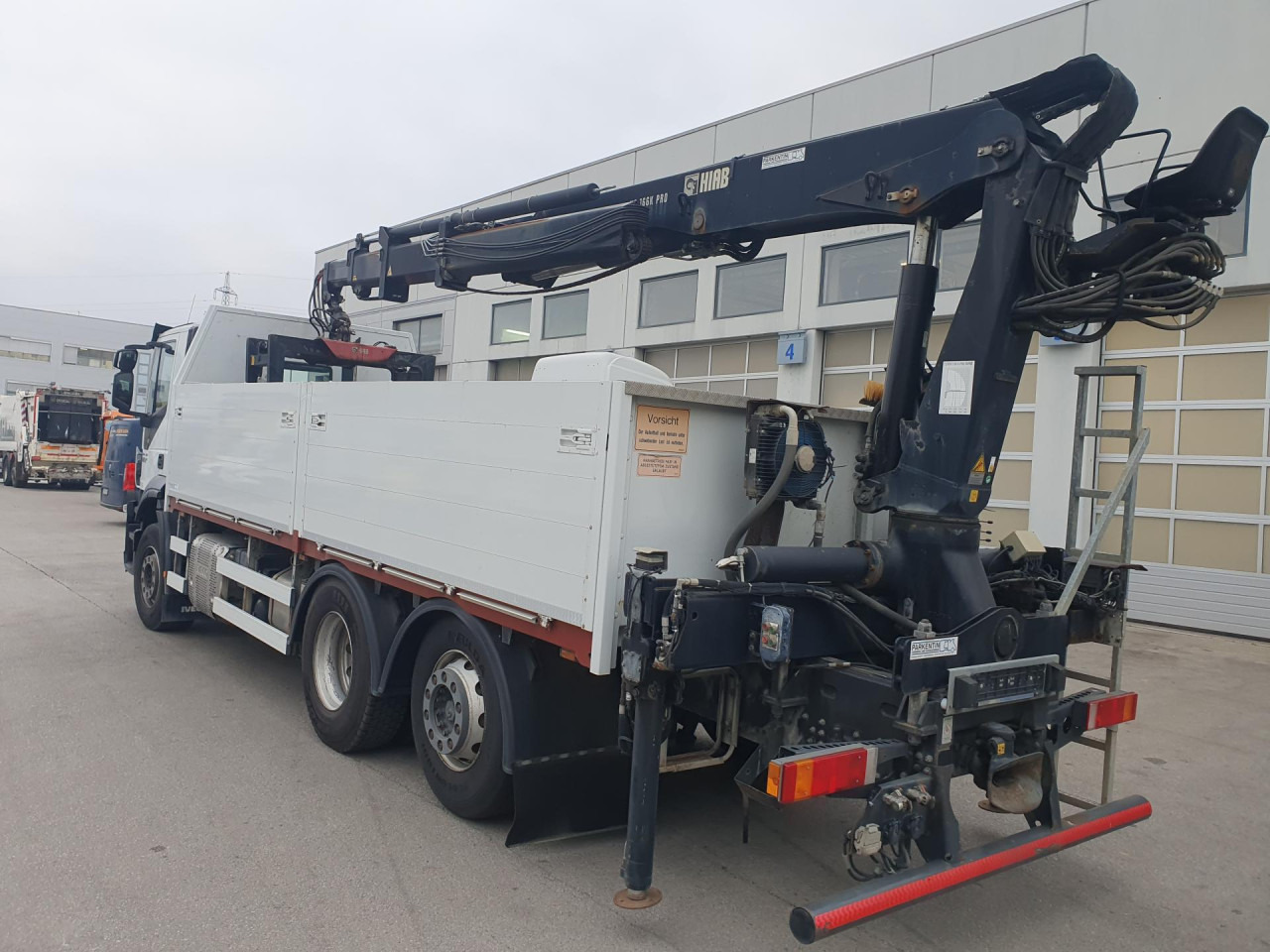 Xe tải hộp IVECO Stralis AD260S46Y/P: hình 5