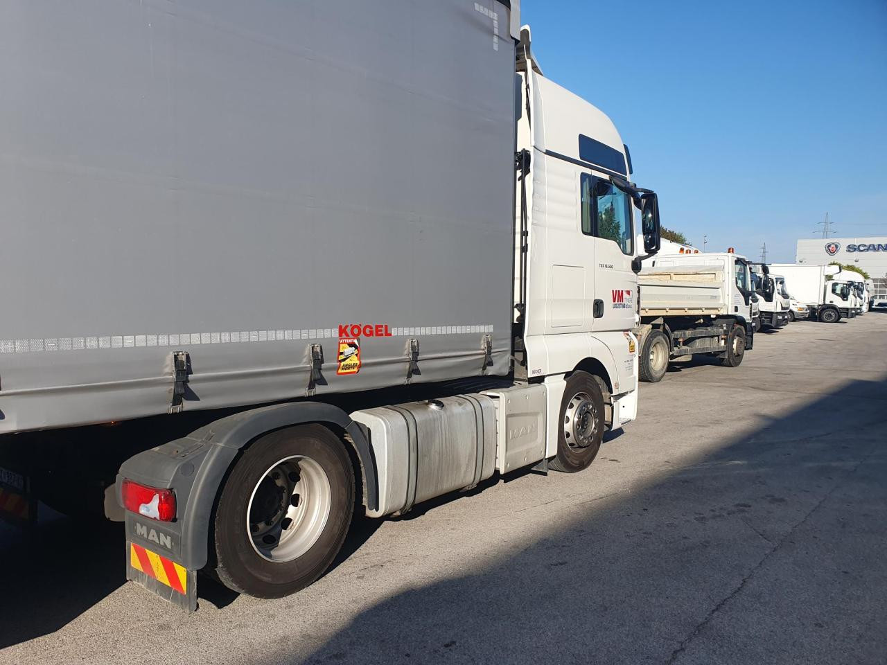 MAN TGX 18.500 - Xe đầu kéo: hình 3 MAN TGX 18.500 - Xe đầu kéo: hình 3
