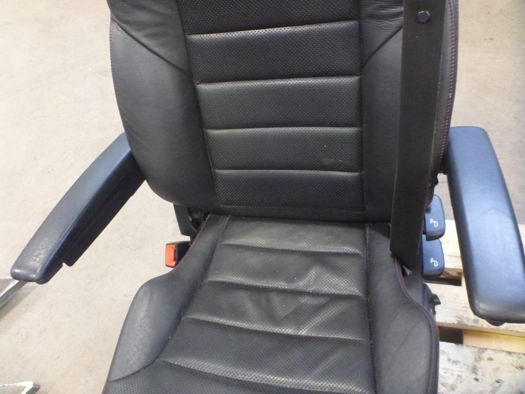 Scania R 650 - Cabin cho Xe tải: hình 3 Scania R 650 - Cabin cho Xe tải: hình 3