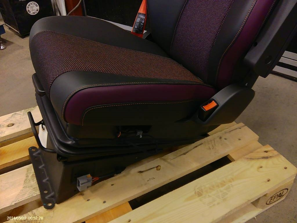 Volvo FM förarstol, 23766422 - Cabin cho Xe tải: hình 3 Volvo FM förarstol, 23766422 - Cabin cho Xe tải: hình 3