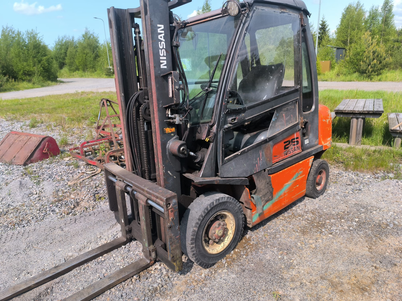 NISSAN FD25 - Xe nâng diesel: hình 1 NISSAN FD25 - Xe nâng diesel: hình 1