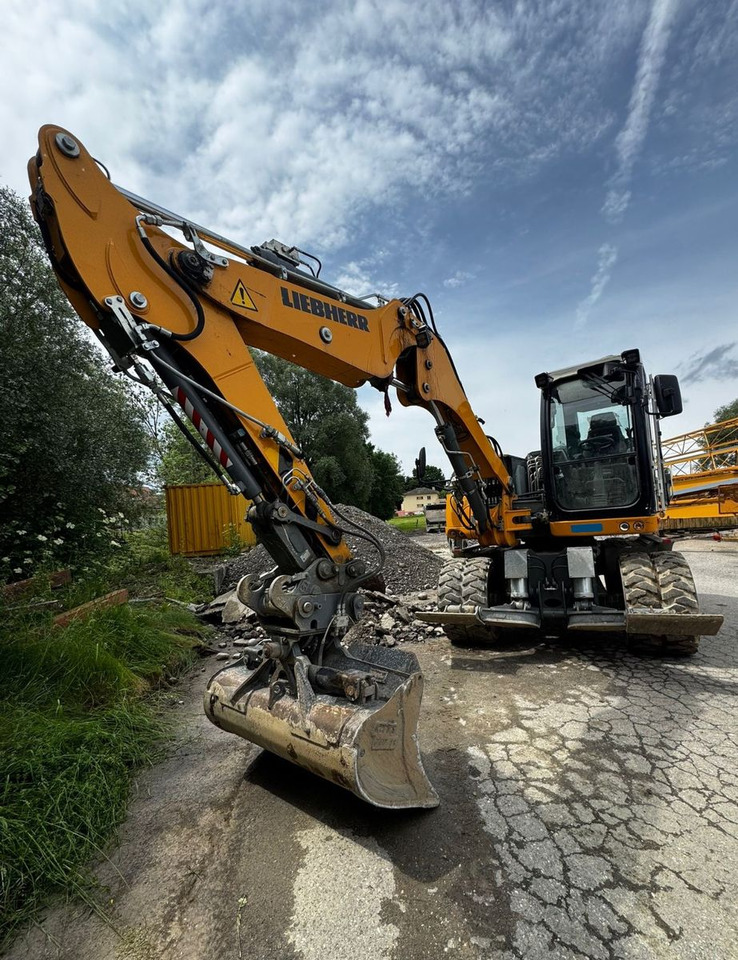 Liebherr A910 Compact Litronic,3 Schaufeln,Schnellwechsle - Máy xúc bánh lốp: hình 2 Liebherr A910 Compact Litronic,3 Schaufeln,Schnellwechsle - Máy xúc bánh lốp: hình 2