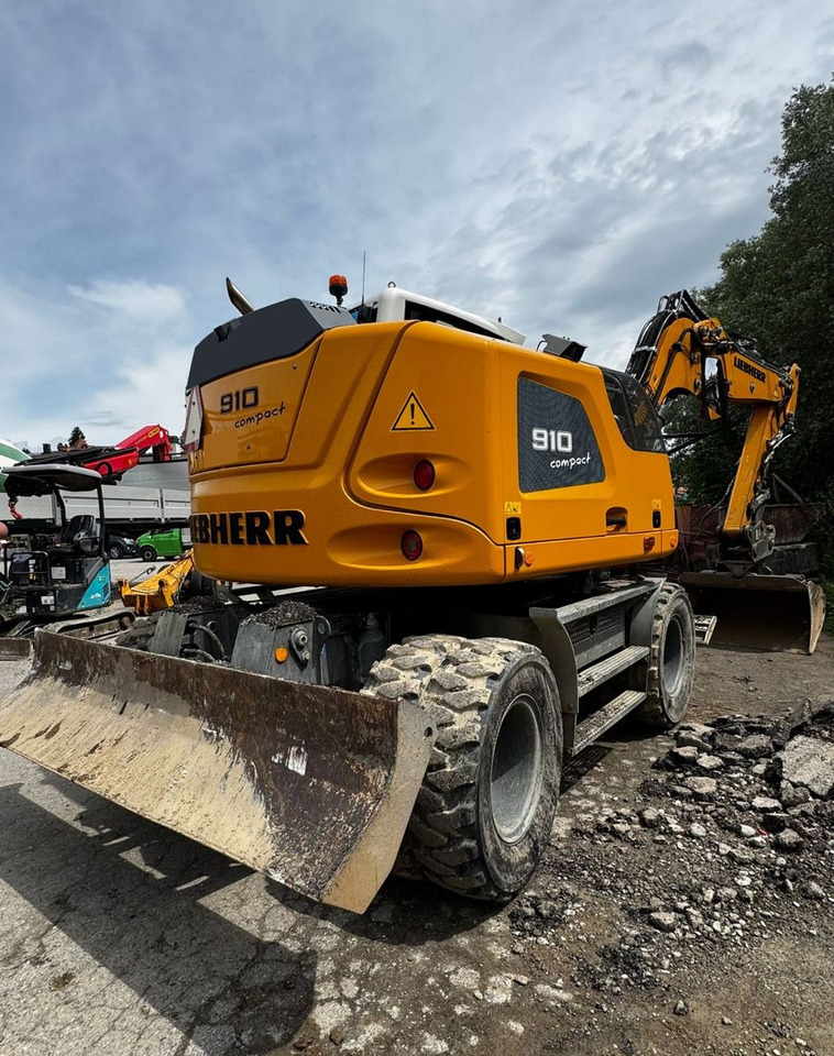 Liebherr A910 Compact Litronic,3 Schaufeln,Schnellwechsle - Máy xúc bánh lốp: hình 4 Liebherr A910 Compact Litronic,3 Schaufeln,Schnellwechsle - Máy xúc bánh lốp: hình 4