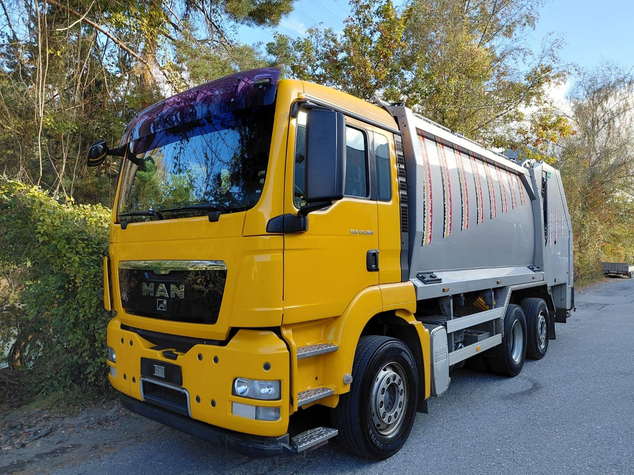 MAN TGS 26.360 6x2, Euro 5, Geesink - Xe tải chở rác: hình 3 MAN TGS 26.360 6x2, Euro 5, Geesink - Xe tải chở rác: hình 3