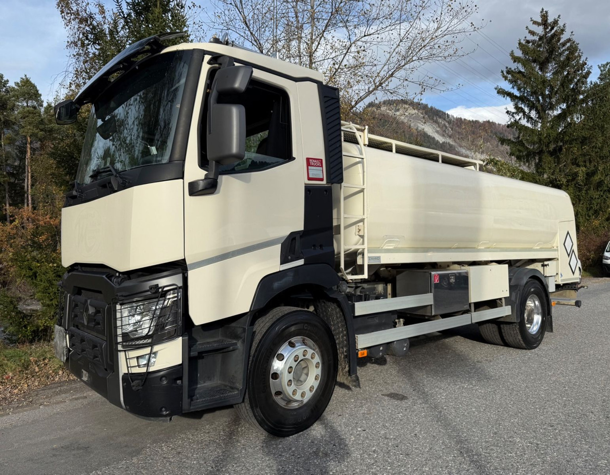 Renault C460 4x2, Euro 6,ADR,Diesel Benzin,Rohr Anhaeger Renault C460 4x2, Euro 6c, ADR, Diesel Benzin - Xe bồn: hình 1 Renault C460 4x2, Euro 6,ADR,Diesel Benzin,Rohr Anhaeger Renault C460 4x2, Euro 6c, ADR, Diesel Benzin - Xe bồn: hình 1