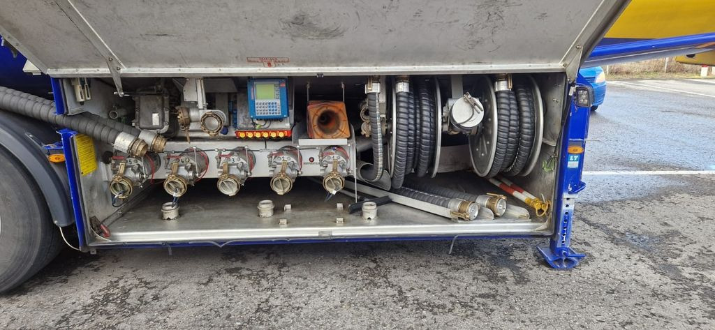 Schwarzmüller Schwingenschlögel,ADR,Diesel/Benzin, 5 Kammern Schwarzmüller Schwingenschlögel,ADR,Diesel/Benzin, 5 Kammern - Sơ mi rơ moóc bồn: hình 5 Schwarzmüller Schwingenschlögel,ADR,Diesel/Benzin, 5 Kammern Schwarzmüller Schwingenschlögel,ADR,Diesel/Benzin, 5 Kammern - Sơ mi rơ moóc bồn: hình 5