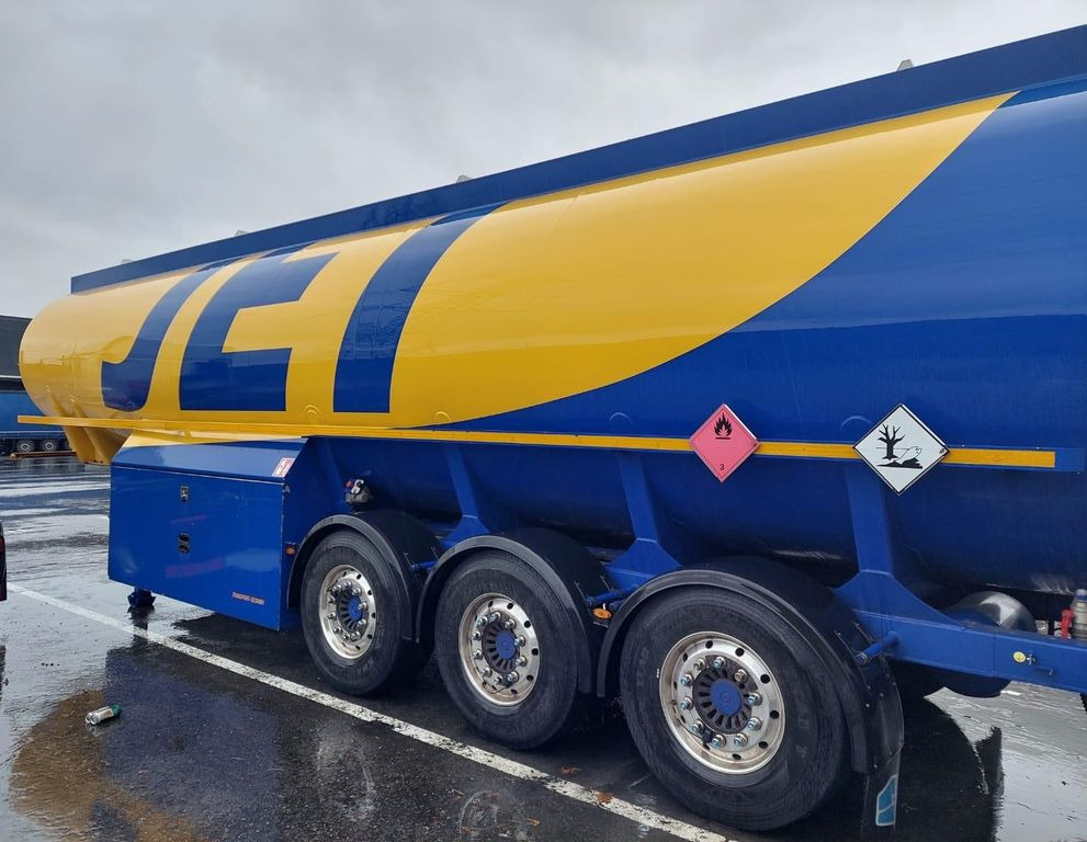 Schwarzmüller Schwingenschlögel,ADR,Diesel/Benzin, 5 Kammern - Sơ mi rơ moóc bồn: hình 1 Schwarzmüller Schwingenschlögel,ADR,Diesel/Benzin, 5 Kammern - Sơ mi rơ moóc bồn: hình 1