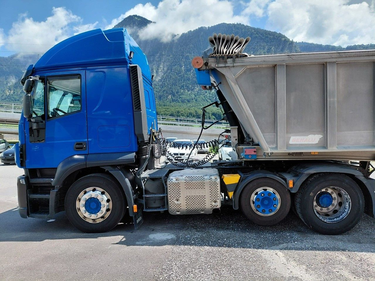 Iveco 440S48TX Stralis 6x2, E6, Kipphydraulik - Xe đầu kéo: hình 4 Iveco 440S48TX Stralis 6x2, E6, Kipphydraulik - Xe đầu kéo: hình 4